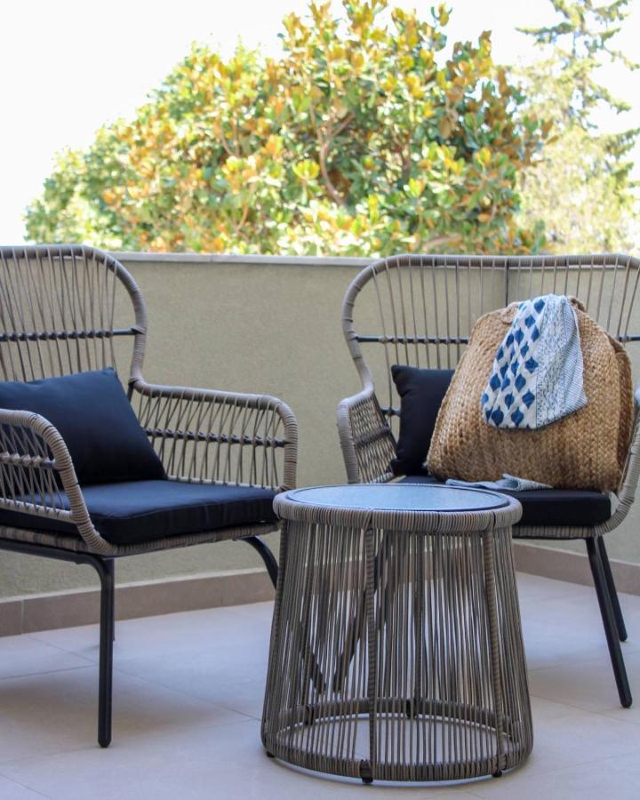 Agali Supreme Hospitality And Comfort アフィトス エクステリア 写真